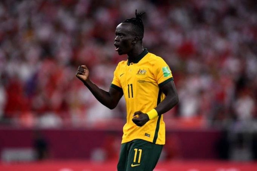 لاجئ سوداني يقود أستراليا إلى كأس العالم