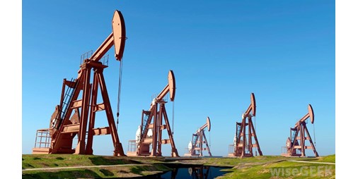 النفط يرتفع بعد بيانات عن المخزونات الأميركية وتوقعات بشح المعروض