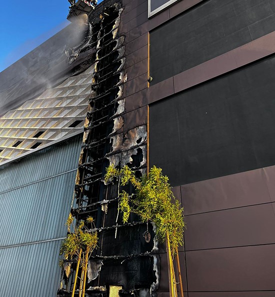 "الإطفاء": الحريق بالتوسعة الجديدة في مبنى "مجمع 360" ليس متعمداً