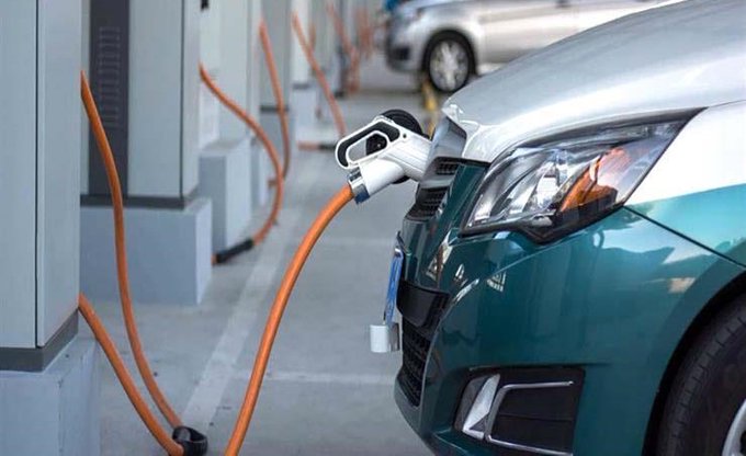 سوق السيارات الكهربائية سيقفز إلى 1.1 تريليون دولار بحلول 2030