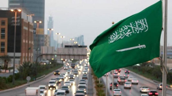 ميزانية السعودية تحقق أول فائض مالي منذ 2013 بـ 102 مليار ريال
