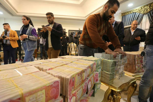 مذكرات قبض بحق مسؤولين عراقيين سابقين في قضية «الأمانات الضريبية»