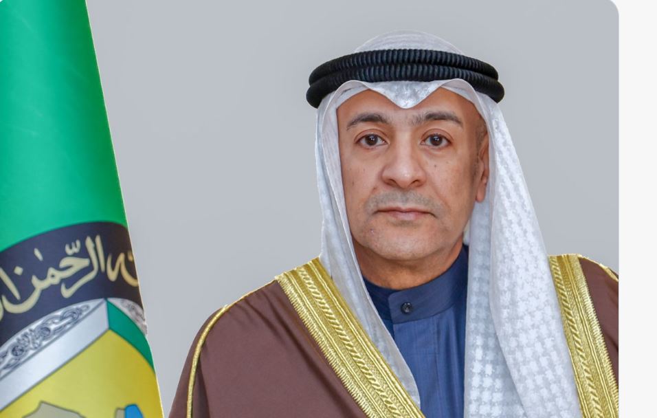 مجلس التعاون يدين أعمال التخريب والعبث بالسفارة السعودية في السودان