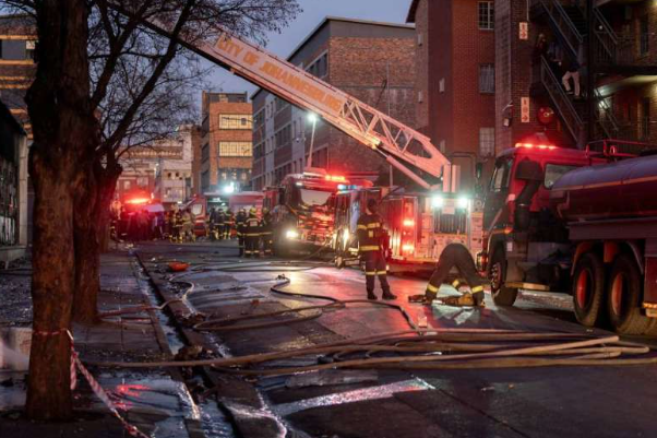 52 قتيلا على الأقل بحريق في جوهانسبرغ
