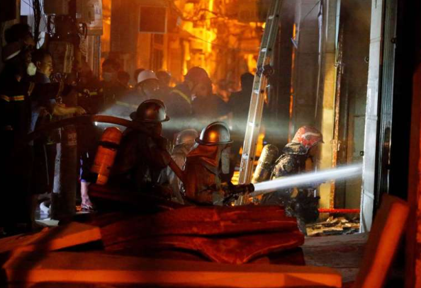 عشرات القتلى في حريق بمبنى سكني في فيتنام