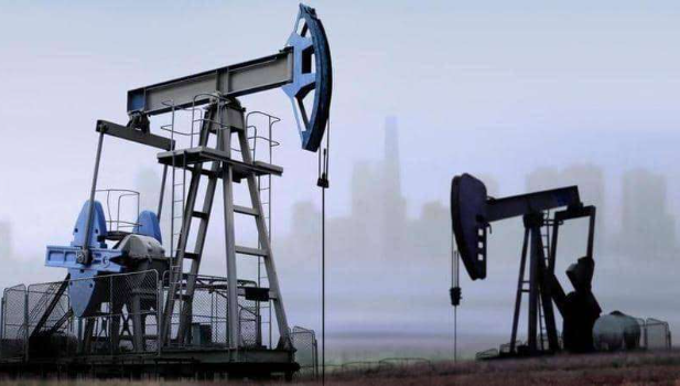 قفزة في أسعار النفط مع تأثر الأسواق بالعنف في الشرق الأوسط