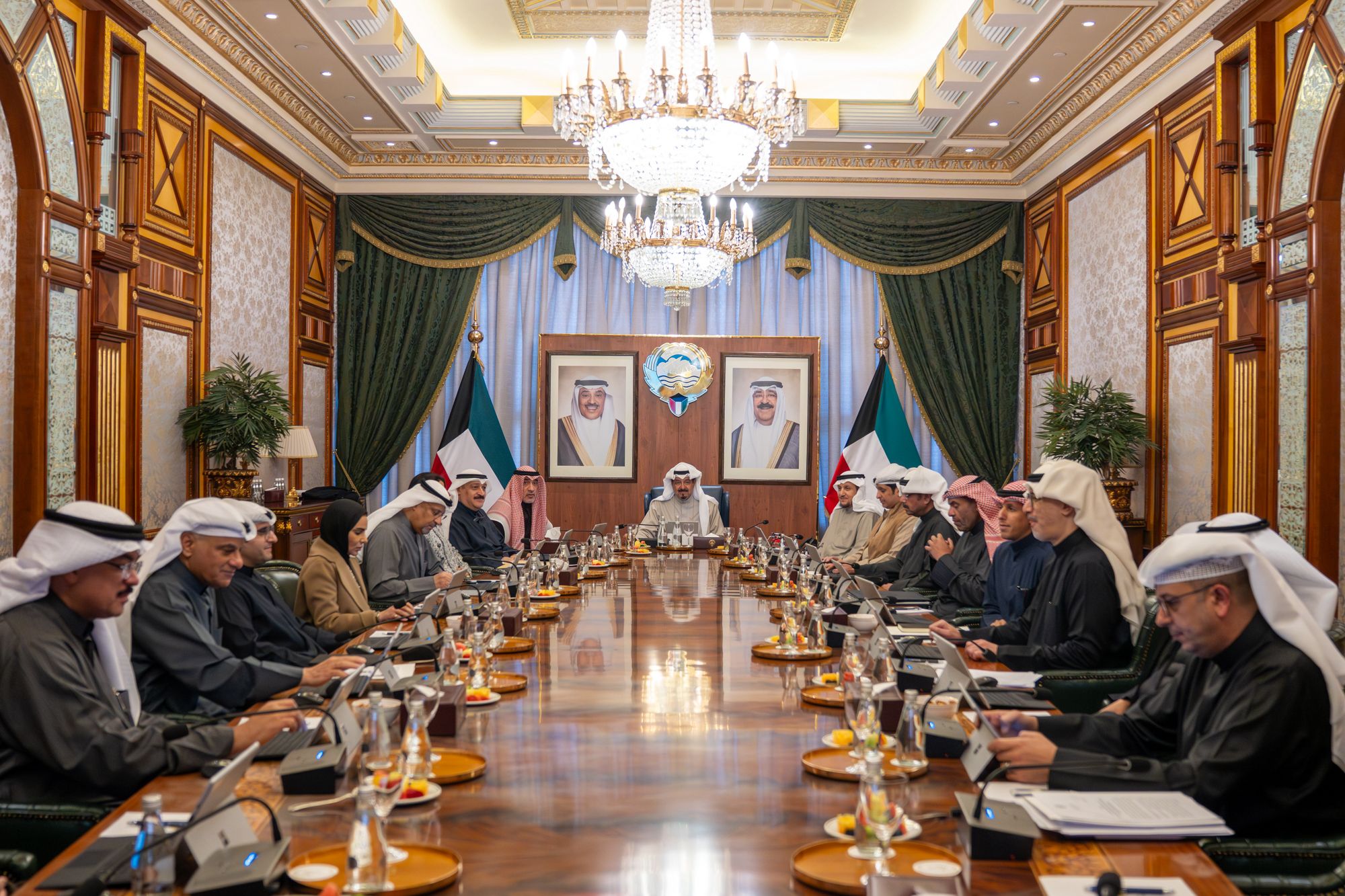 مجلس الوزراء يعقد اجتماعه الأسبوعي في قصر بيان